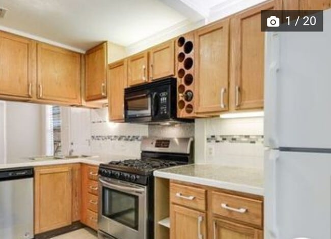Photo - 707 Sprucewood Ln