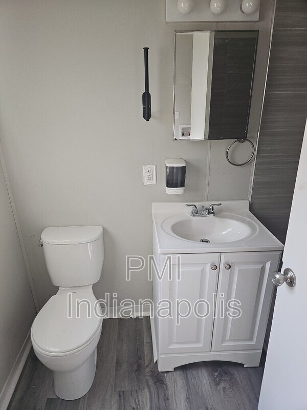 Photo - 3641 N Illinois St Unit IN