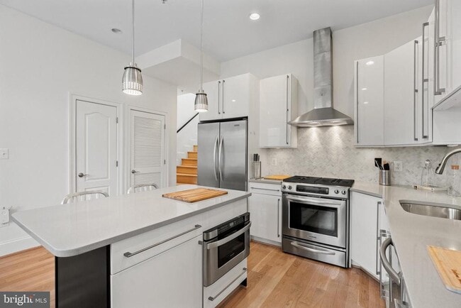 Photo - 2108 10th St NW Unit 4