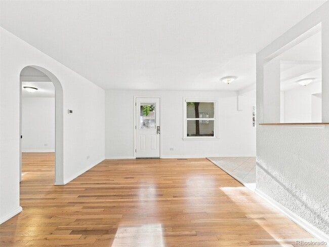 Photo - 1317 Zenobia St