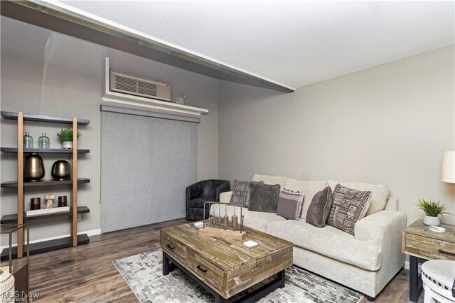 Photo - 1597 Cedarwood Dr Unit F
