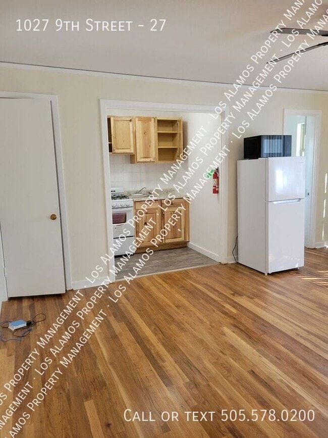 Building Photo - 1027 9th St Unit 27 Rental