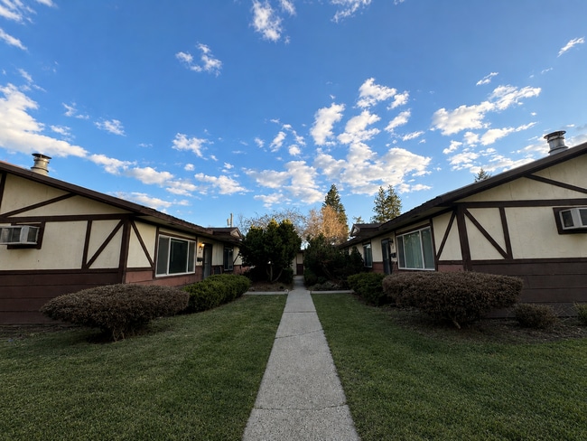 Photo - 824-830 East North Avenue Unit 826