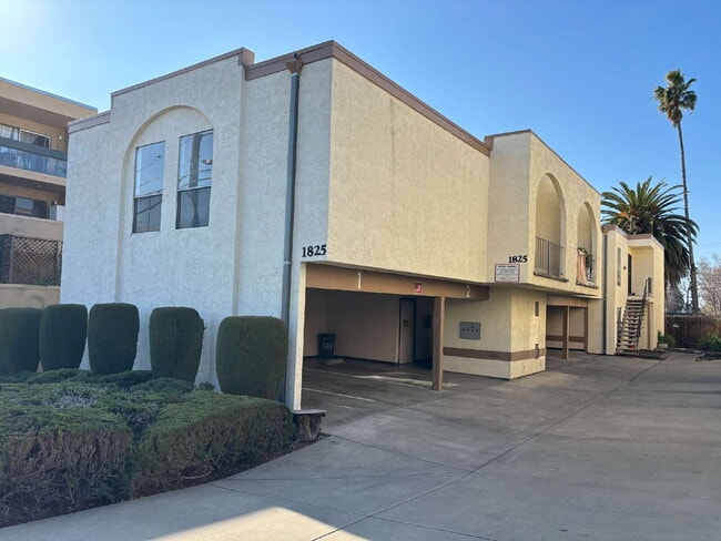 Building Photo - 1825 Harrison St Unit Apt. 1