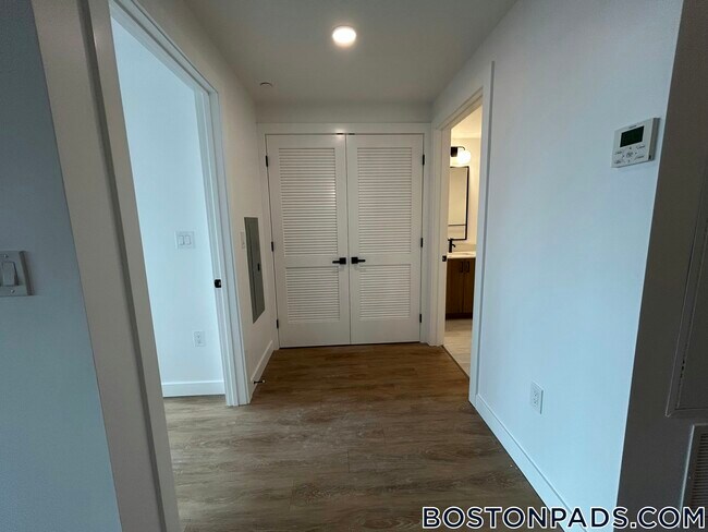 Photo - 199 Gardner St Unit 418