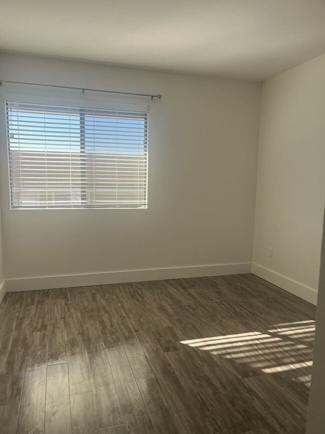 Photo - Available Now! 2-Bedroom, 1.5 Bath Condo ... Unidad B