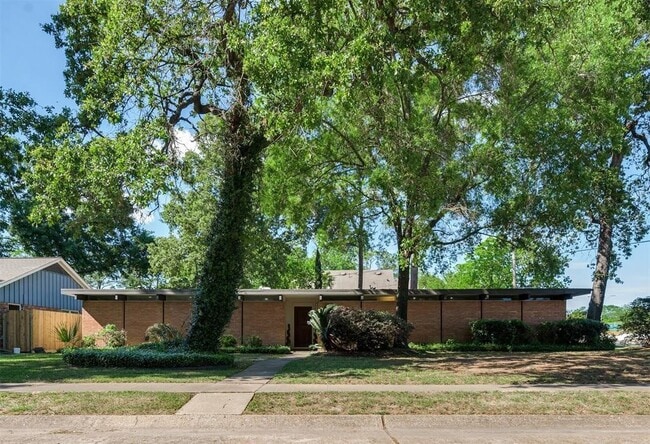 Building Photo - 12902 Traviata Dr