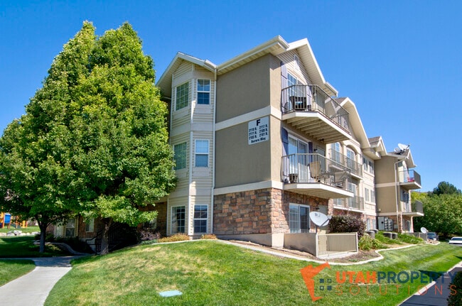 Photo - 2101 N Aurora Way Unit Building F