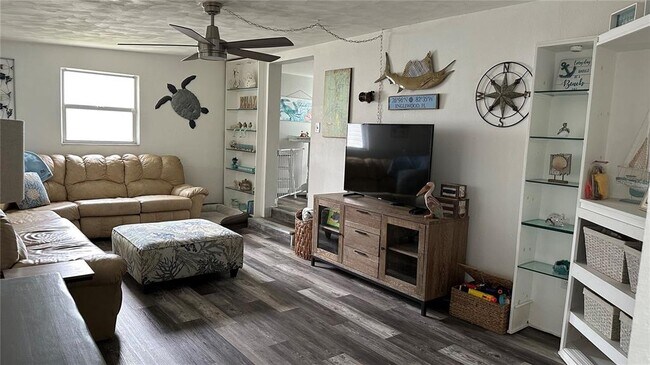 Photo - 526 Alta Vista