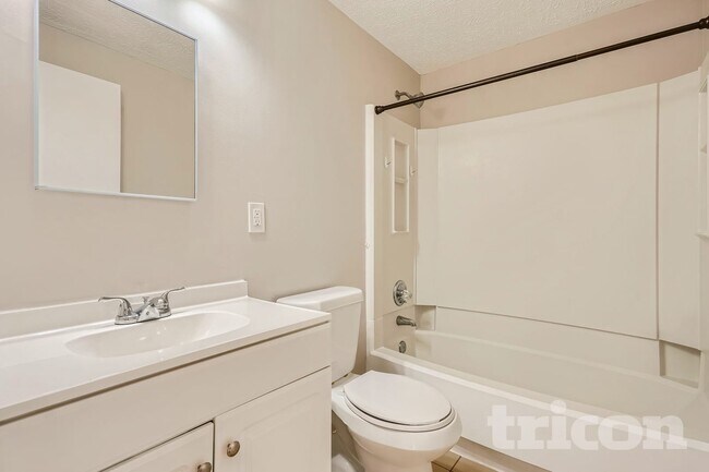 Photo - 1743 Napa Valley Ct SE