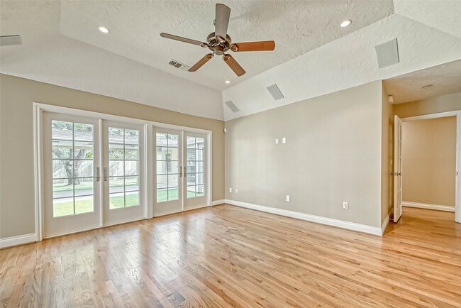 Photo - 3710 Linkview Dr