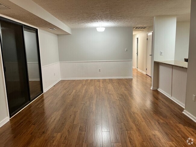 Building Photo - 12411 Hickory Tree Way Unit L Rental