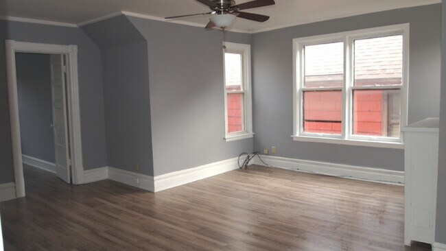 Photo - 9812 S Avenue H Unit Floor 2