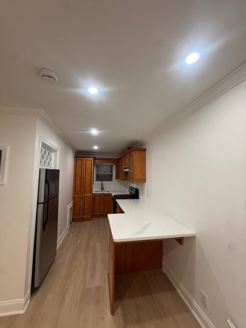 Full kitchen with appliances, backsplash and quartz counters - 1120 50th St Unit 10