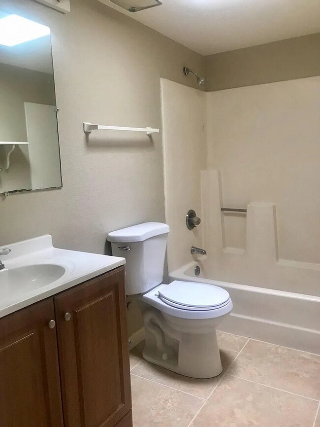 Photo - Townhome For Rente