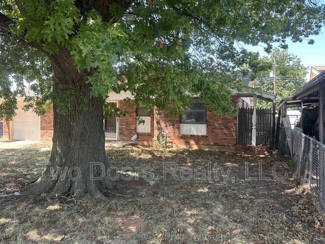 Photo - 729 NE 37th St