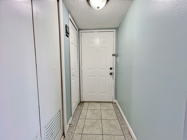 Photo - 3/2 Condo in Sky Lake near the Florida Mall Unit D