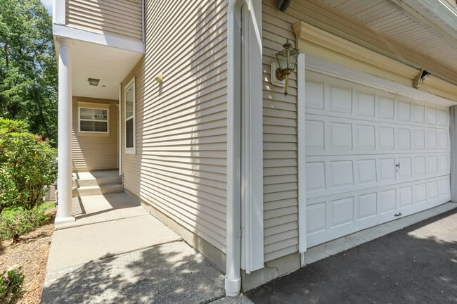 Photo - 35 Harrier Ct