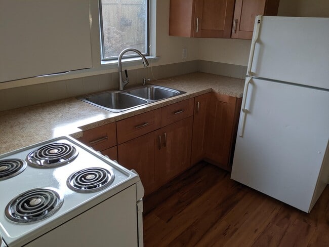 Photo - 434 3rd Ave N