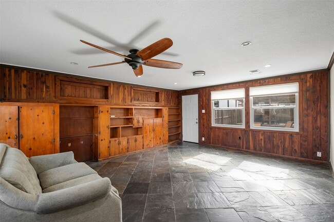 Photo - 115 Marlin Ave