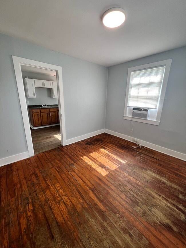 Photo - 1105 Berry St