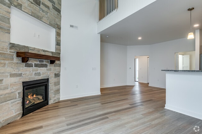 3BR, 2BA -1,800SF