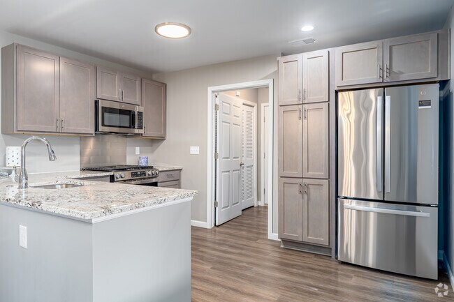 2BR, 2BA - 1,100SF - Kitchen