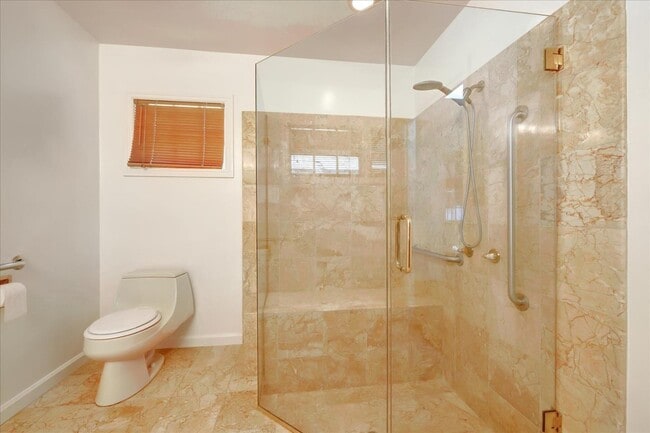 Photo - 162 Toyon Rd