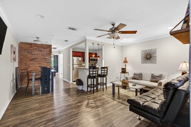 TDY Special! 1/1 fully furnished