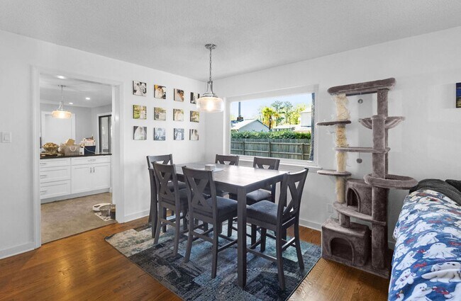 Photo - 3 Bed 2 Bath Home for Rent in Virginia Beach