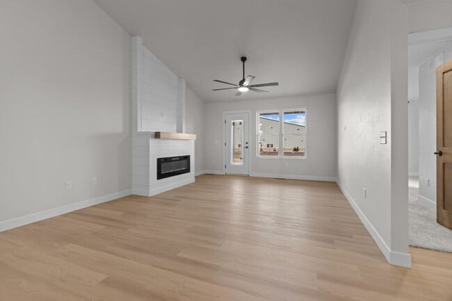 Photo - Beautiful New Executive Duplex