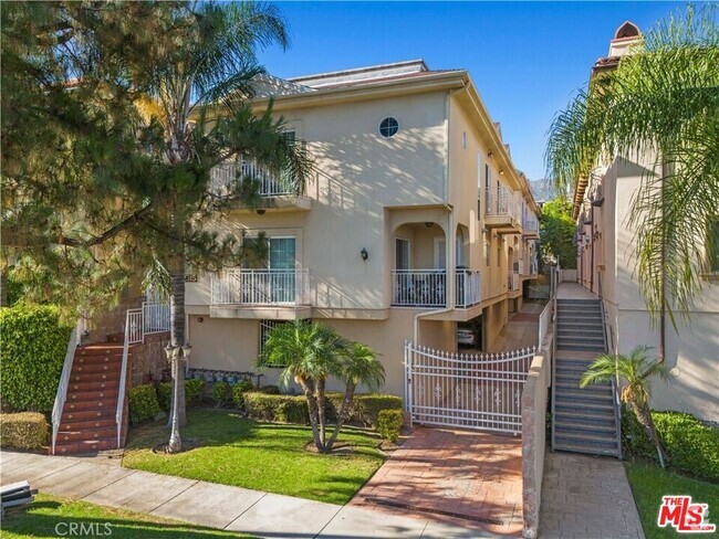 Building Photo - 2315 Mira Vista Ave Unit 104 Rental