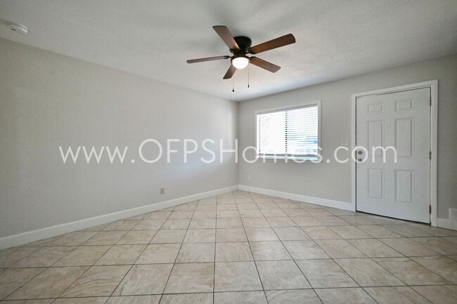 Photo - 710 Legion Dr