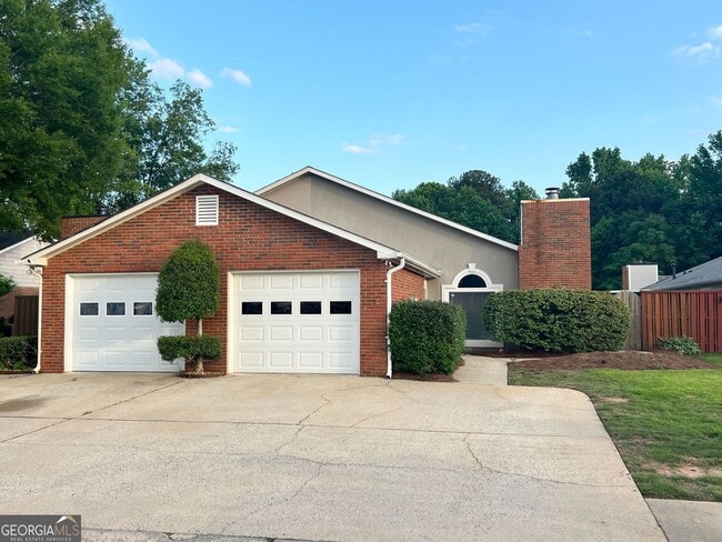 Photo - 130 Arbor Wy Townhome