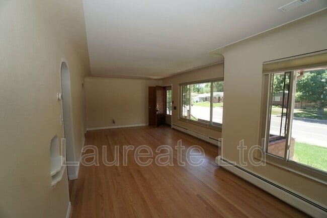 Photo - 1003 W Shepperd Ave