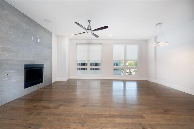 Photo - 2934 N Hall St Unidad 302