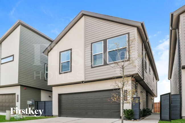 Photo - 18338 W Centro Cir