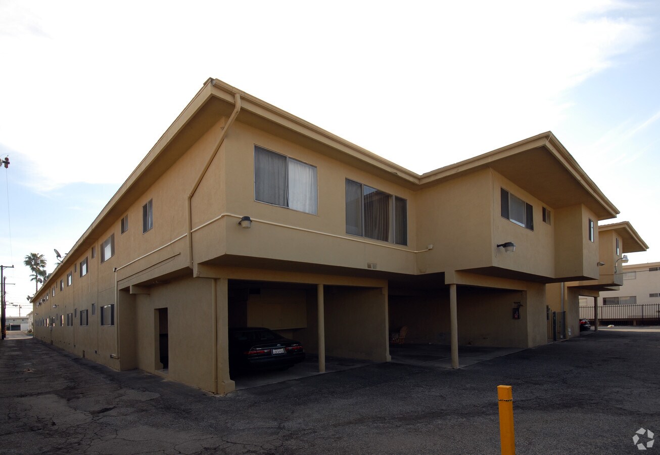 Photo - The Crest Apts