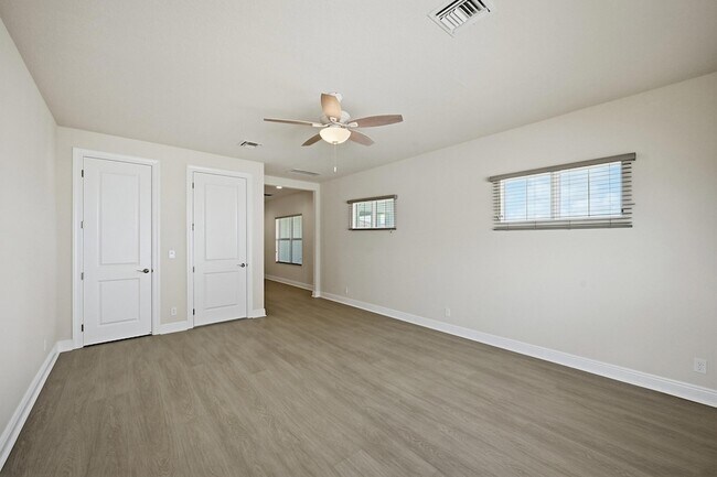 Photo - 9334 Crestview Cir