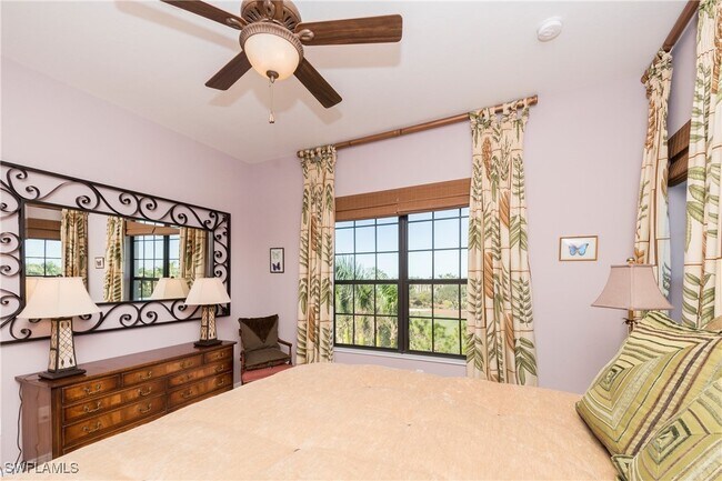 Photo - 2538 Marquesa Royale Ln Unidad PH 5-301