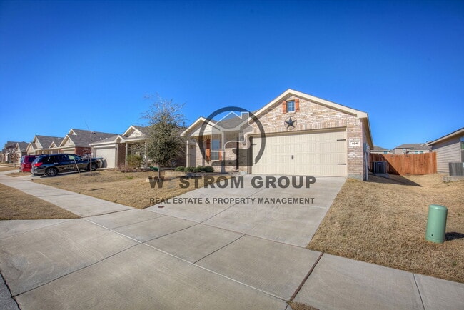 Photo - 404 Falling Star Dr