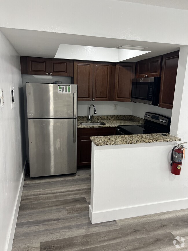 Building Photo - 2258 NW 59th Ter Unit 2258 Rental