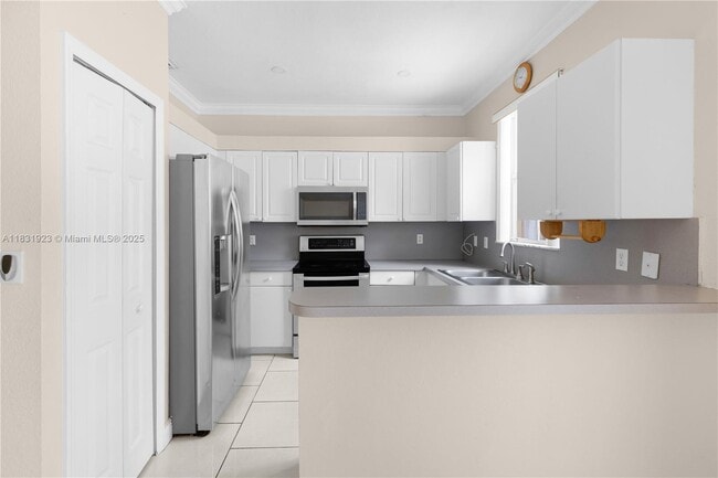 Building Photo - 12395 SW 125th Terrace Rental