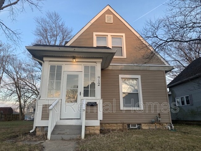Photo - 912 S 17th St House