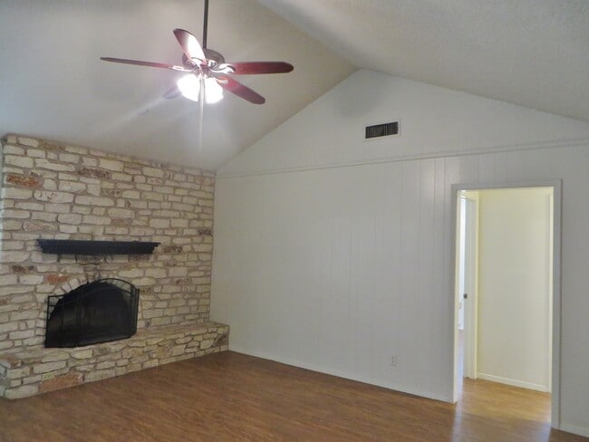 Photo - 3 Bedroom 2 Bathroom Georgetown Home