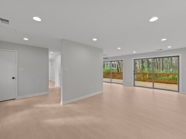 Photo - "Spacious 5-Bed Haven on Cedarest Rd – Where Comfort Meets Convenience in Fairfax!"