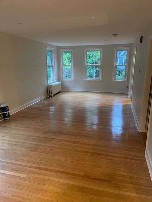 Large two bedroom + office w/garage parking - Large two bedroom + office w/garage parking
