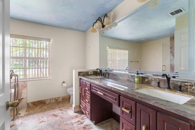 Photo - 4806 S Lee Rd
