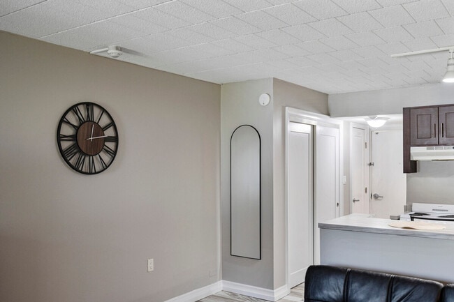 Building Photo - 30 US-9W Unit ID1375461P