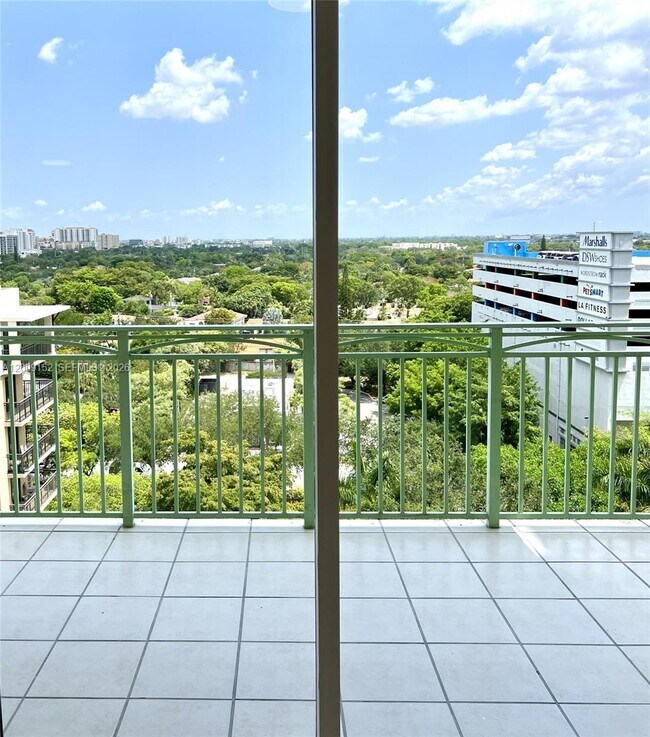 Photo - 3500 Coral Wy Unit 1102